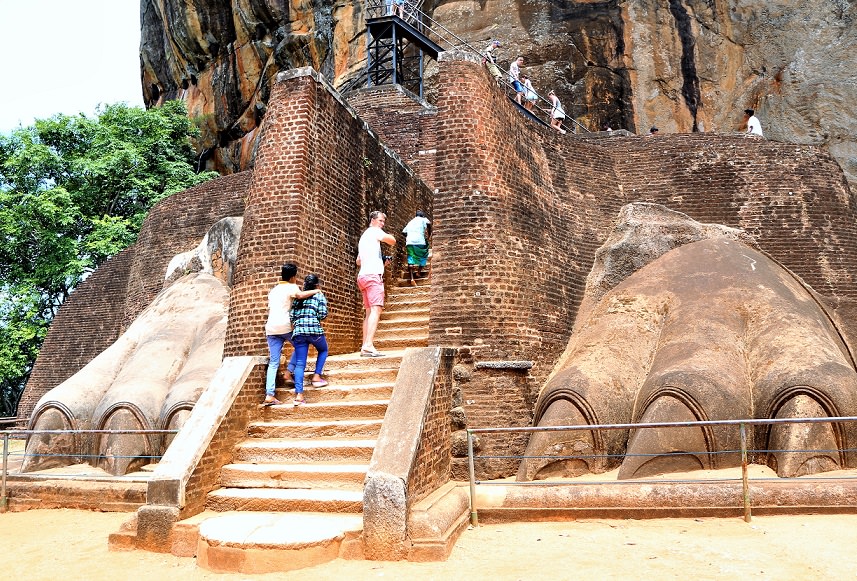 Sigiriya Lion Rock - Beingatraveler - bilal azam