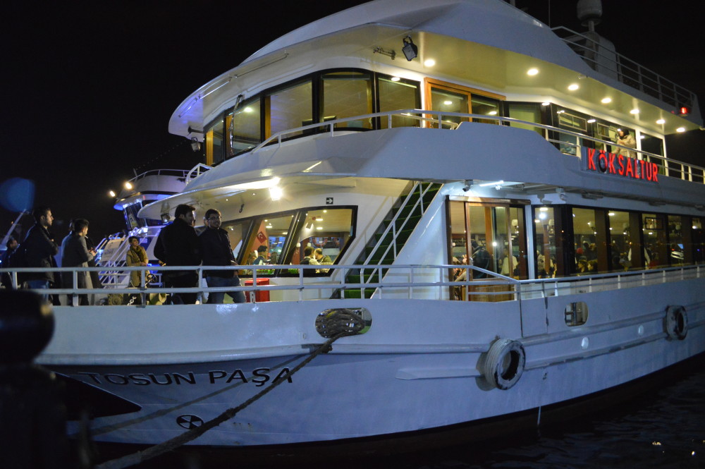 Bosporus cruise boat